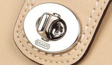 光纖激光打标機在皮具五金行業的前景